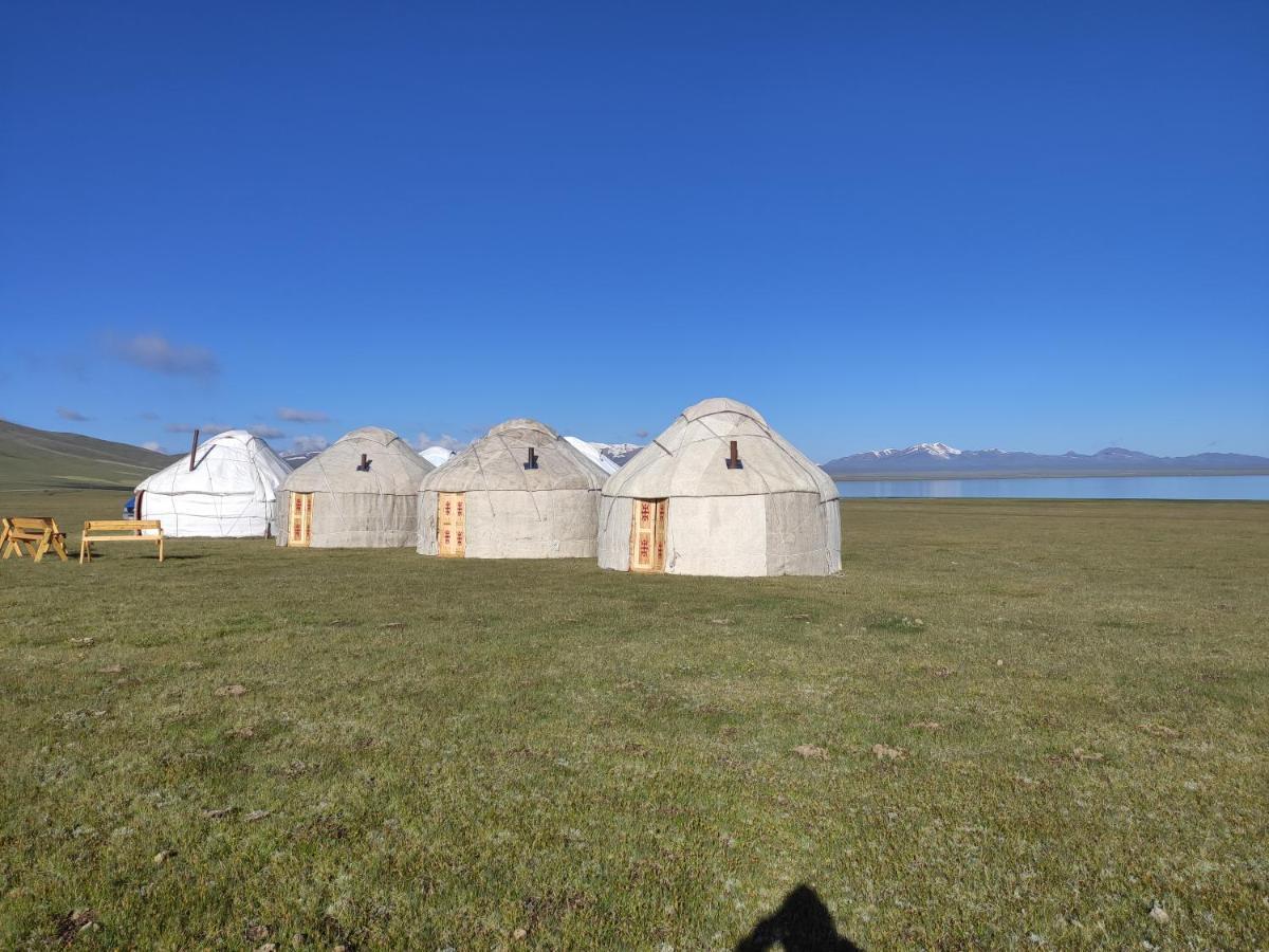 Yurt Camp Ali-Nur At Lake Song-Kol Юрточный Лагерь Али-Нур Озеро Сон-Куль Сон-Куль Кыргызстан Нарын Kyrgyzstan Naryn Kültér fotó
