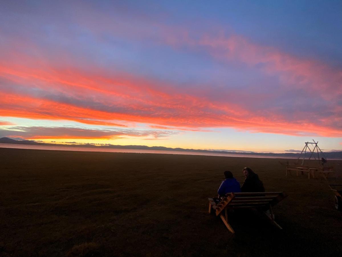 Yurt Camp Ali-Nur At Lake Song-Kol Юрточный Лагерь Али-Нур Озеро Сон-Куль Сон-Куль Кыргызстан Нарын Kyrgyzstan Naryn Kültér fotó