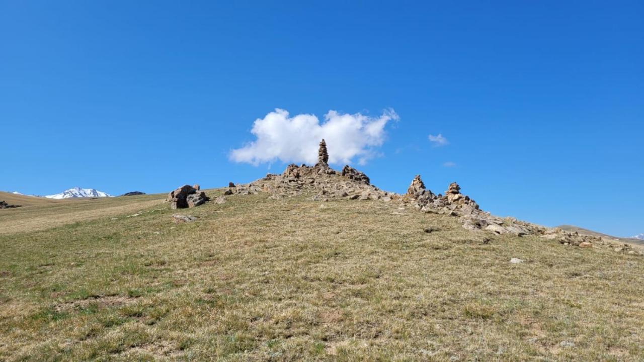 Yurt Camp Ali-Nur At Lake Song-Kol Юрточный Лагерь Али-Нур Озеро Сон-Куль Сон-Куль Кыргызстан Нарын Kyrgyzstan Naryn Kültér fotó
