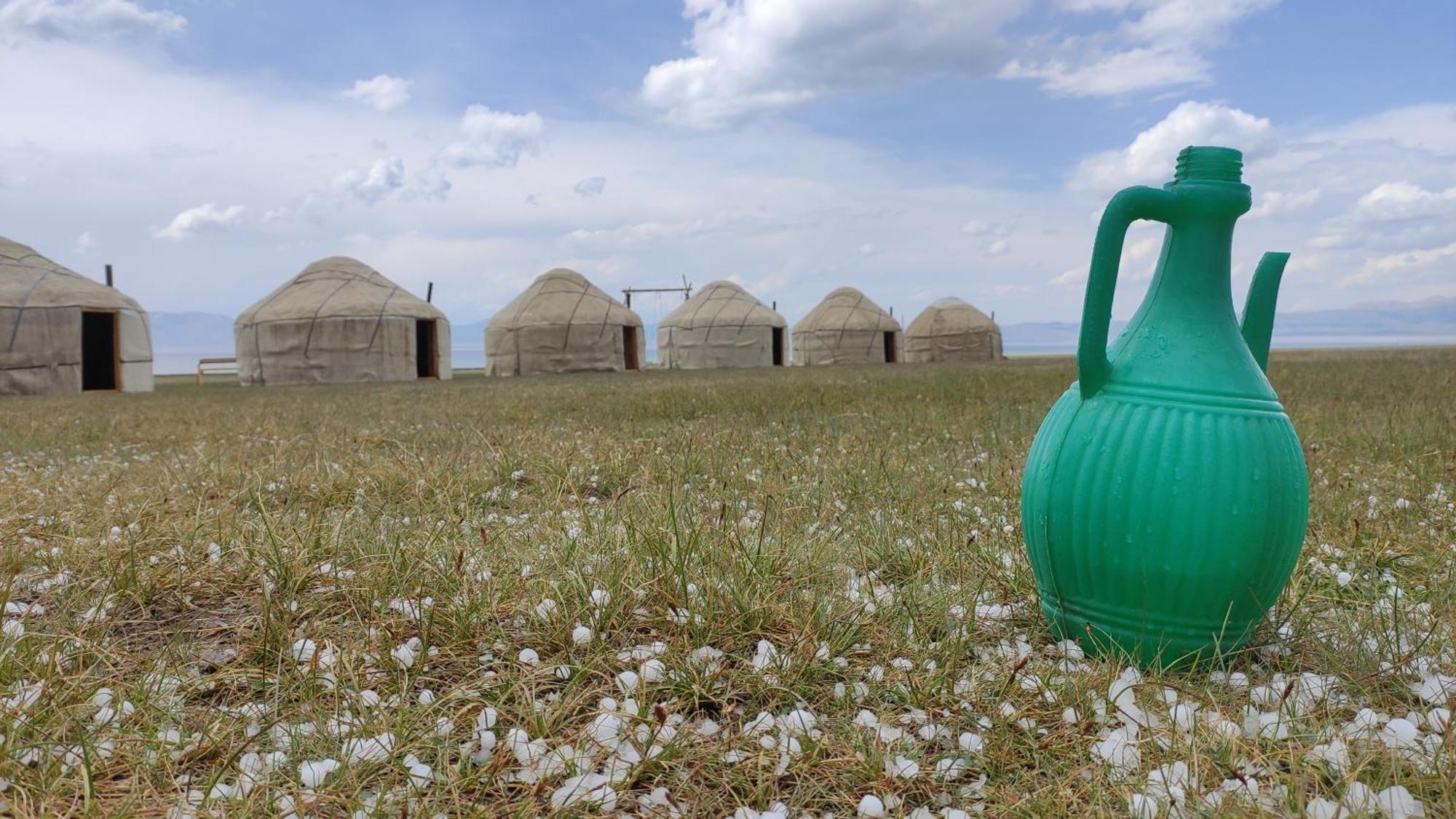 Yurt Camp Ali-Nur At Lake Song-Kol Юрточный Лагерь Али-Нур Озеро Сон-Куль Сон-Куль Кыргызстан Нарын Kyrgyzstan Naryn Kültér fotó