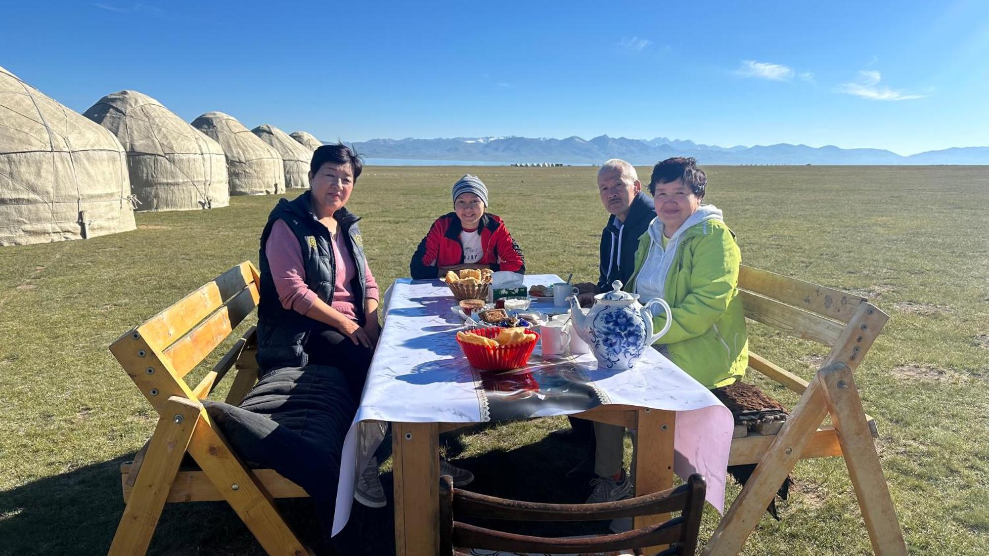 Yurt Camp Ali-Nur At Lake Song-Kol Юрточный Лагерь Али-Нур Озеро Сон-Куль Сон-Куль Кыргызстан Нарын Kyrgyzstan Naryn Kültér fotó