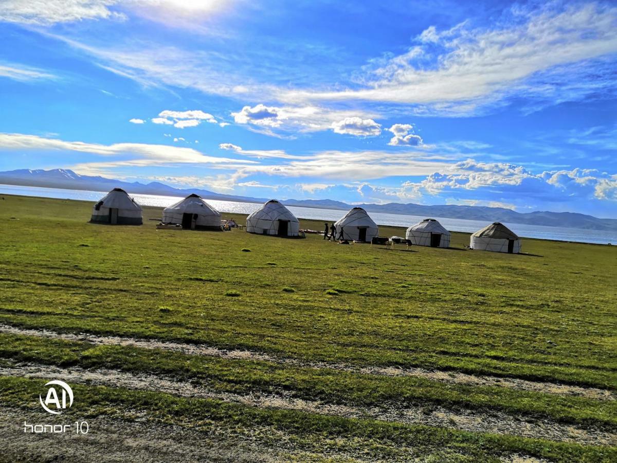 Yurt Camp Ali-Nur At Lake Song-Kol Юрточный Лагерь Али-Нур Озеро Сон-Куль Сон-Куль Кыргызстан Нарын Kyrgyzstan Naryn Kültér fotó