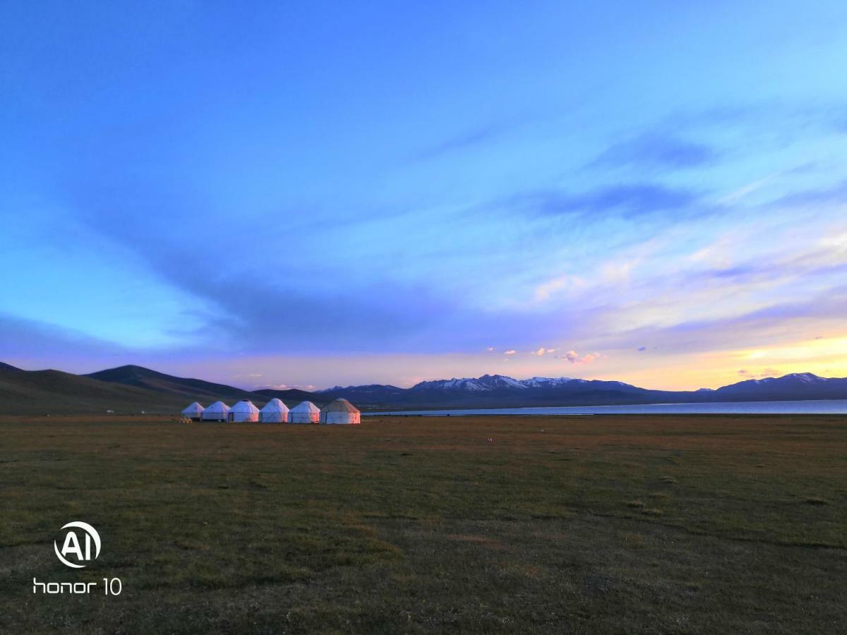 Yurt Camp Ali-Nur At Lake Song-Kol Юрточный Лагерь Али-Нур Озеро Сон-Куль Сон-Куль Кыргызстан Нарын Kyrgyzstan Naryn Kültér fotó