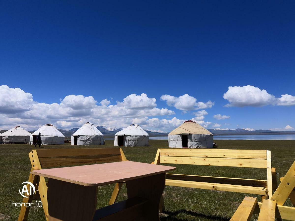 Yurt Camp Ali-Nur At Lake Song-Kol Юрточный Лагерь Али-Нур Озеро Сон-Куль Сон-Куль Кыргызстан Нарын Kyrgyzstan Naryn Kültér fotó